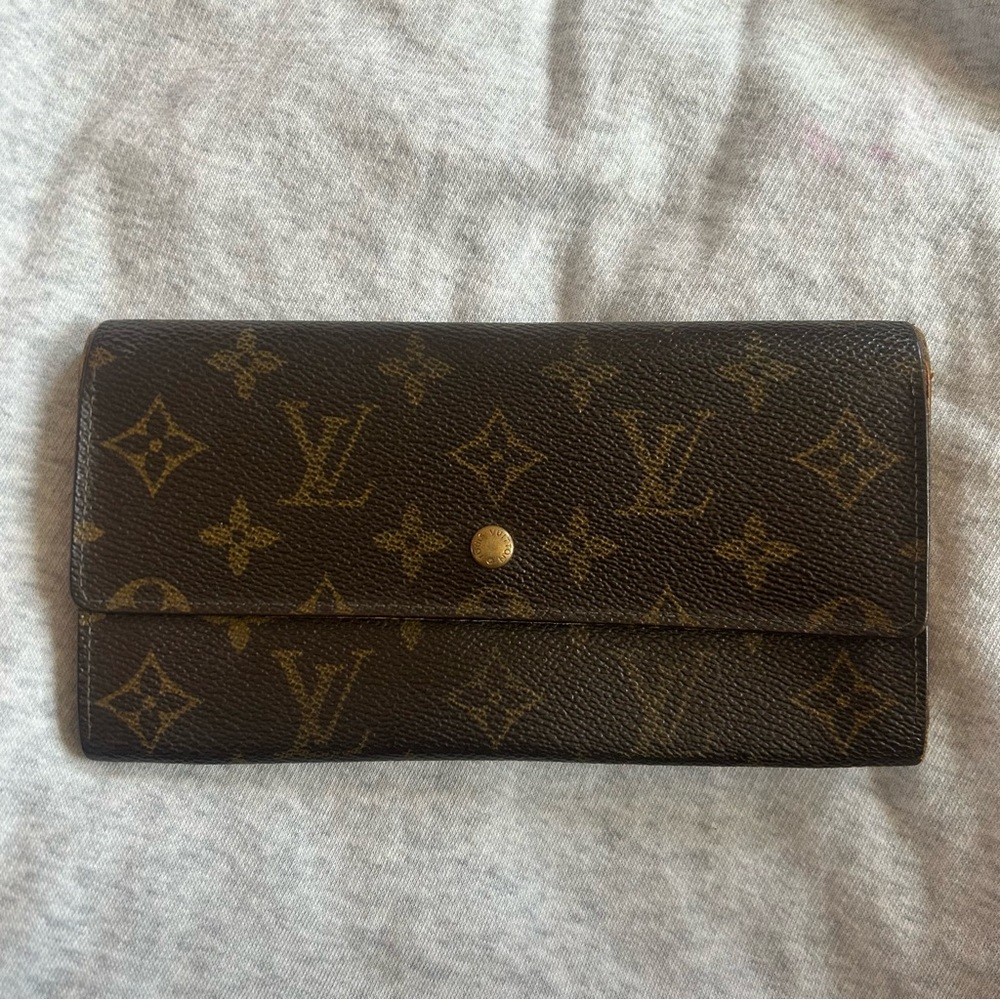 Authentic Louis Vuitton Monogram Portefeiulle Sarah Long Bifold Wallet